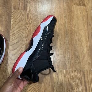 Jordan 11 “low bred” (2025)